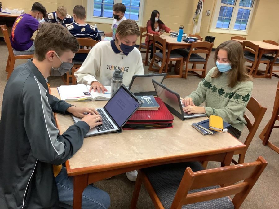 Seniors find a place to study in the library. The library is a great and quiet place to study for all S.H.S. students.