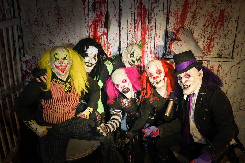 Six+Haunted+Haven+clowns+get+to+scare+their+visitors.+Haunted+Haven+is+a+local+Halloween+favorite.+