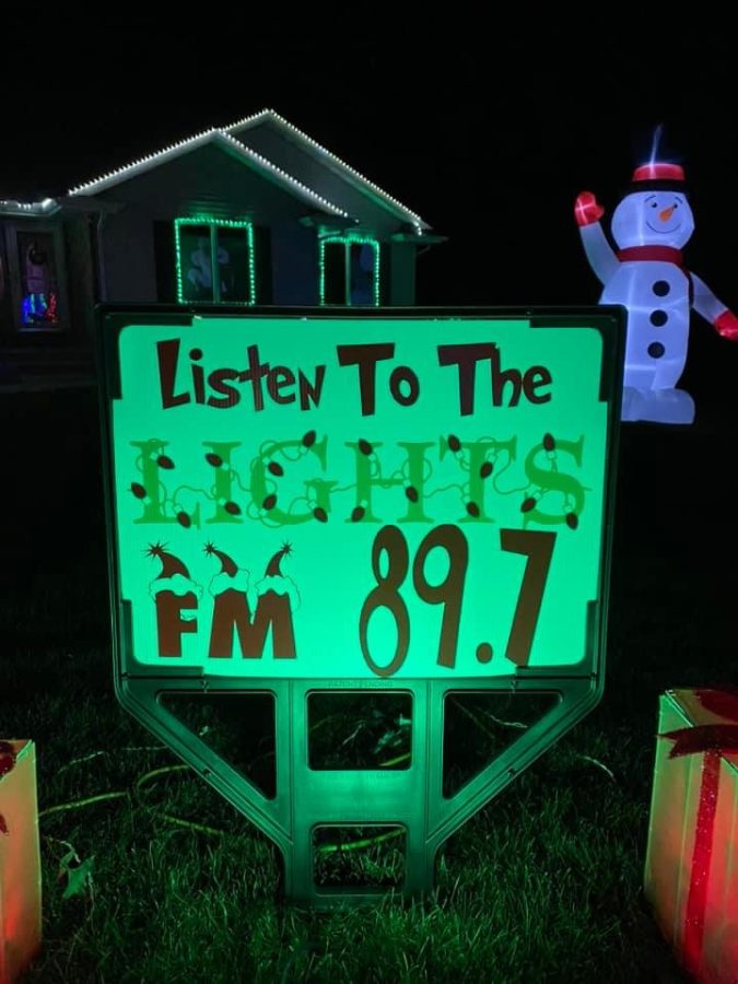40 Prairie Courts radio station for their lights.
