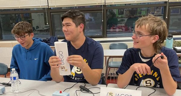 Scholastic Bowl performs well with new coach