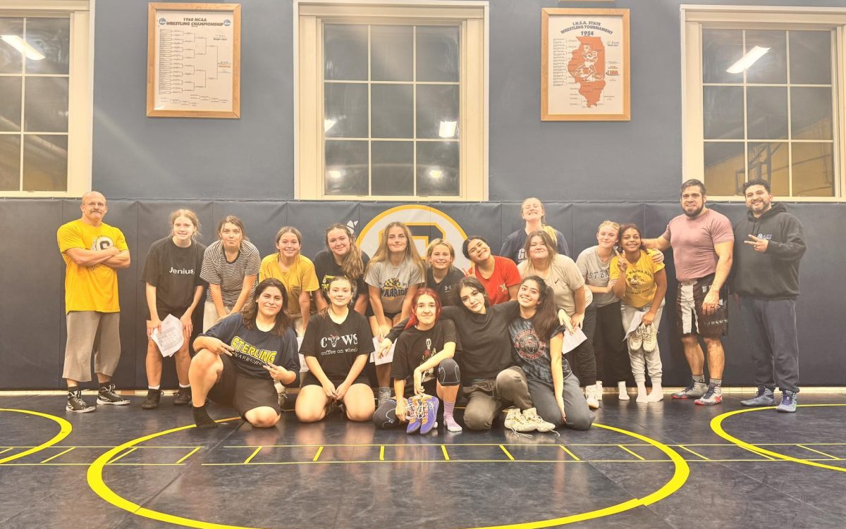 Girls wrestling kicks off their season